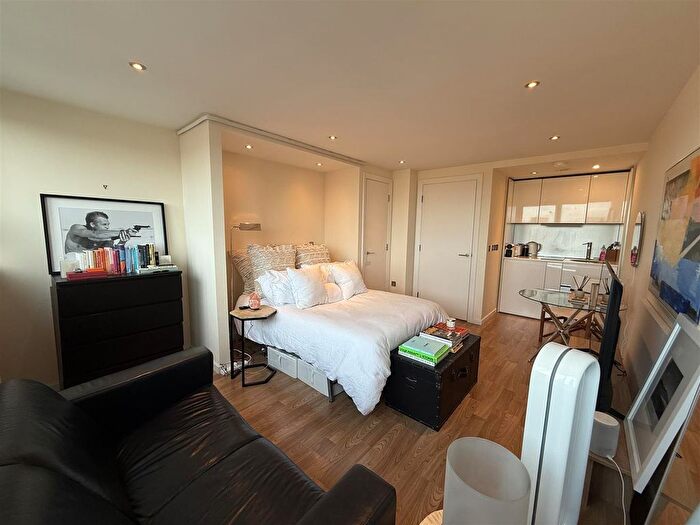 1 Bedroom Flat To Rent In Bridgewater Place, Water Lane, Leeds, LS11