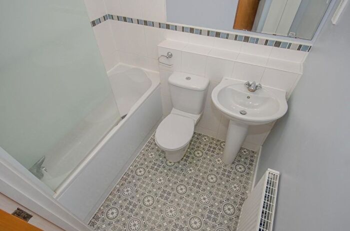 2 Bedroom Flat For Sale In Linden Court, Clarence Road, Kingswood, Bristol, BS15