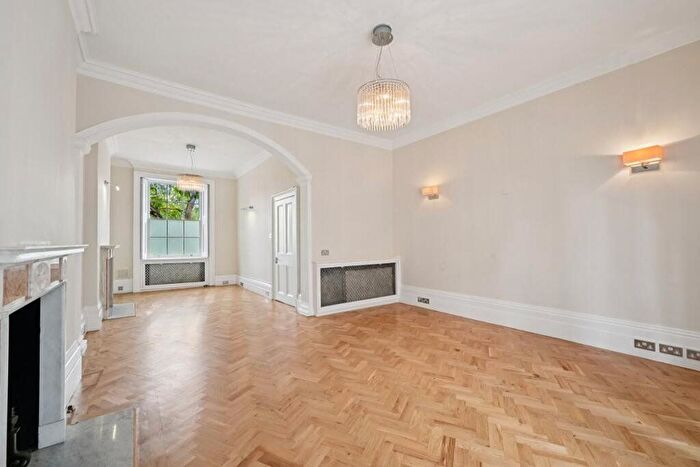 5 Bedroom Terraced House To Rent In Chester Place, Regents Park, NW1
