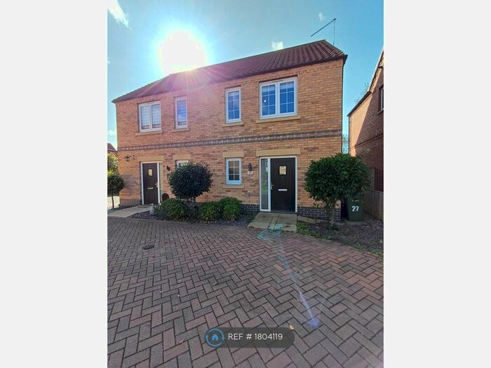 2 Bedroom Semi-Detached House To Rent In Kingfisher Way, Ollerton, Newark, NG22