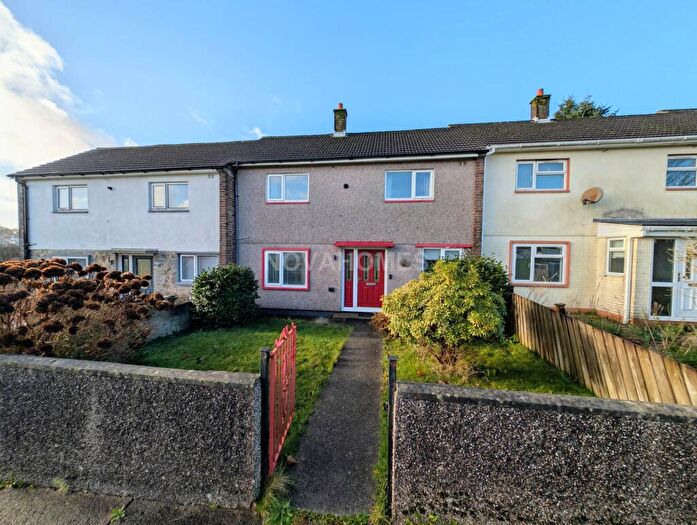 3 Bedroom Terraced House For Sale In Flamborough Way, Southway, PL6