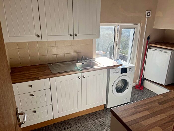 1 Bedroom Flat To Rent In St Helens Road, City Centre, Swansea, SA1