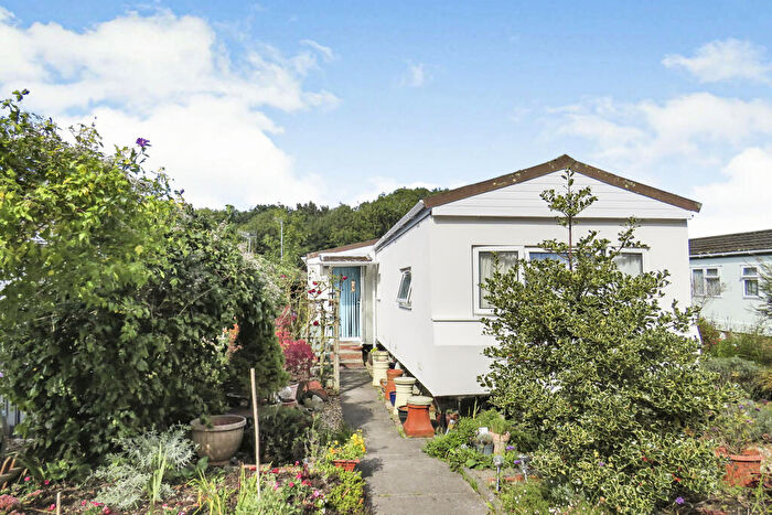 2 Bedroom Park Home For Sale In Allington Lane, West End, Southampton, SO30