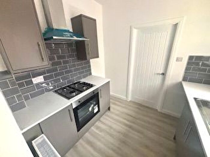 2 Bedroom Flat To Rent In Featherstone Street, Sunderland, SR6
