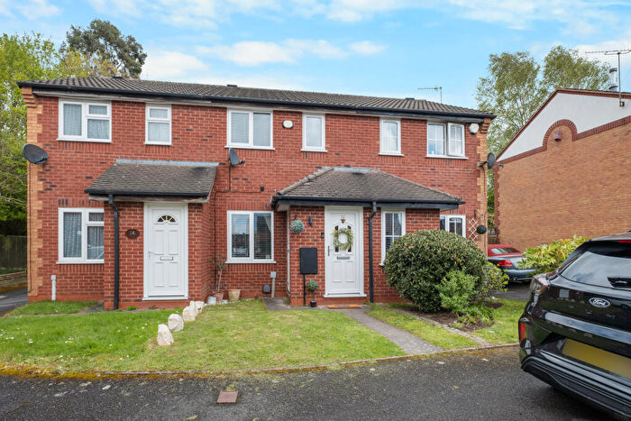 2 Bedroom Terraced House For Sale In Shaftesbury Close, Bromsgrove, B60