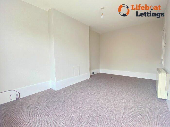 1 Bedroom Flat To Rent In St. Johns Terrace, St. Johns Church Road