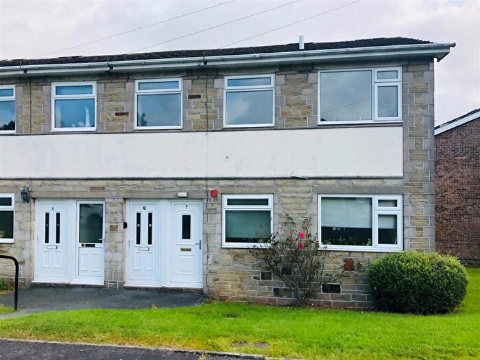 2 Bedroom Flat To Rent In Chellow Gardens, Allerton, Bradford, BD15