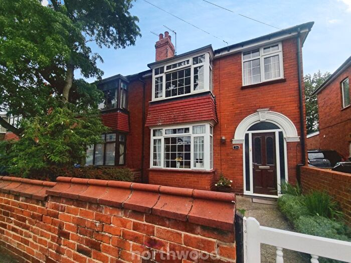 3 Bedroom Semi Detached House To Rent In Harrowden Road, Wheatley, Doncaster, DN2