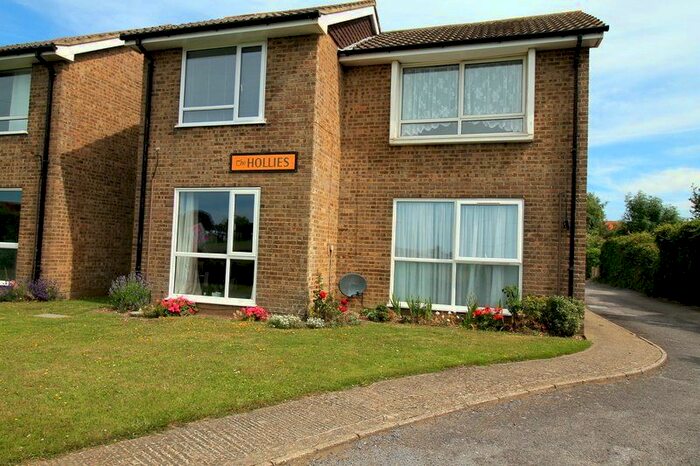 1 Bedroom Flat To Rent In The Hollies, Crabtree Lane, Lancing, BN15