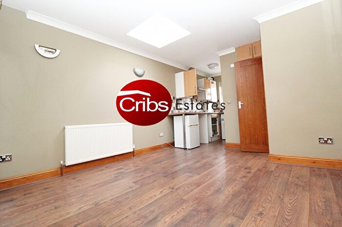 1 Bedroom Flat To Rent In Merton High Street, London, SW19