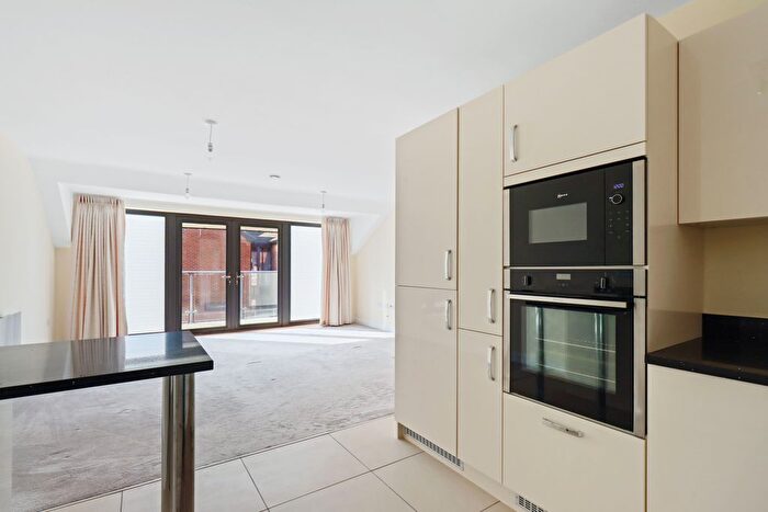 2 Bedroom Flat To Rent In Waller Grove, Swanland, North Ferriby, HU14
