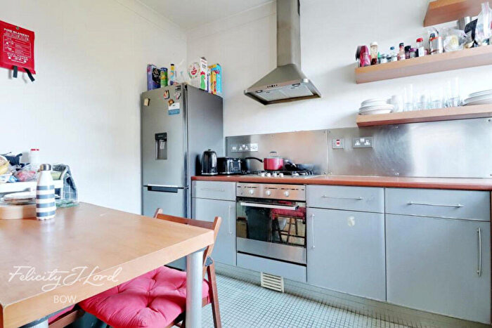 2 Bedroom Flat To Rent In Carnarvon Road, London, E15