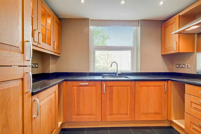 3 Bedroom Flat To Rent In St John’s Wood Park, St John's Wood, London, NW8