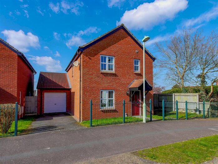 3 Bedroom Detached House To Rent In Malyon Road, Hadleigh, Ipswich, Suffolk., IP7