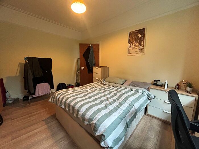 3 Bedroom Terraced House To Rent In Larnach Road, London, W6