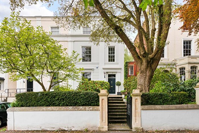 5 Bedroom Semi Detached House For Sale In Buckingham Vale, Clifton, Bristol, BS8