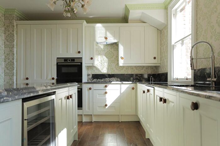 4 Bedroom Flat For Sale In Canterbury Road, Westgate-on-Sea, Kent, CT8