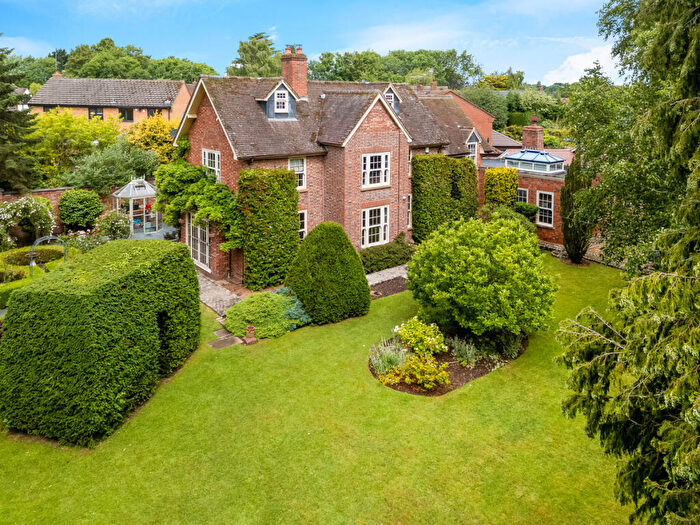 5 Bedroom Detached House For Sale In Glasshouse Lane, Kenilworth, Warwickshire, CV8