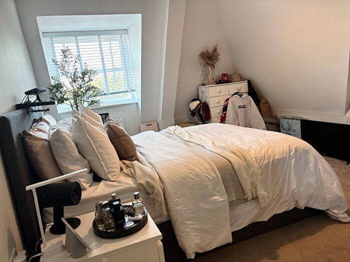 1 Bedroom Flat For Sale In Sundew Avenue, Fleet, GU51