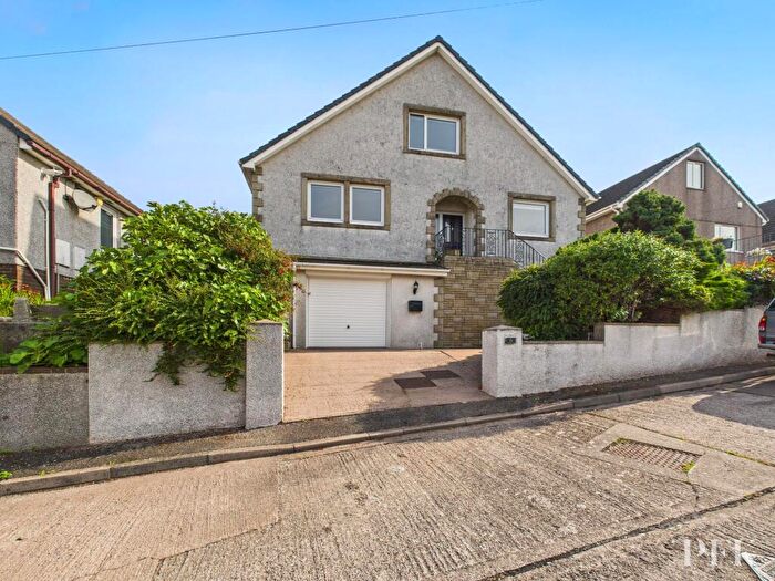 4 Bedroom Detached House For Sale In Oak Crescent, Whitehaven, CA28