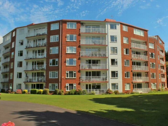 3 Bedroom Flat To Rent In The Avenue, Branksome, Poole, BH13