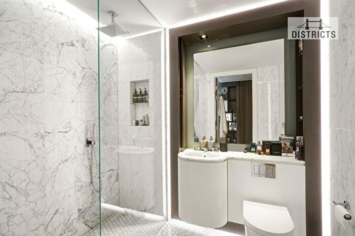 1 Bedroom Apartment For Sale In Park Drive, Canary Wharf, E14