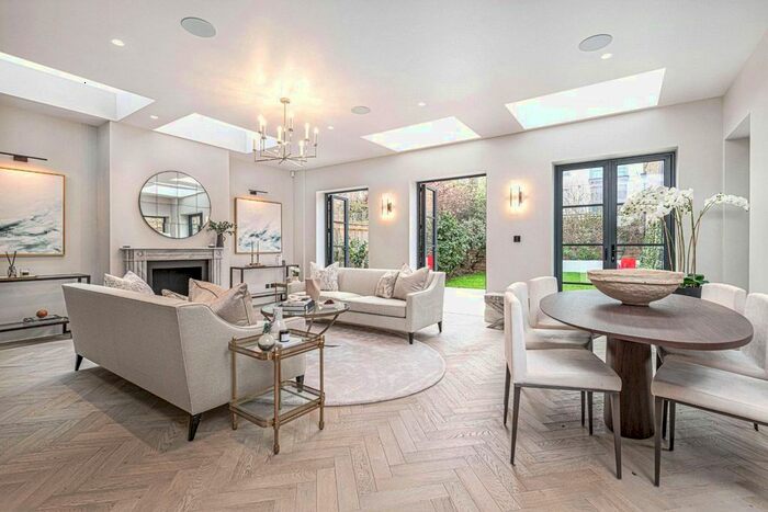 6 Bedroom Terraced House To Rent In Wiseton Road, London, SW17