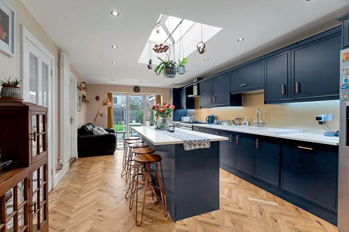 4 Bedroom Semi-Detached House For Sale In Loughborough Road, Quorn, LE12