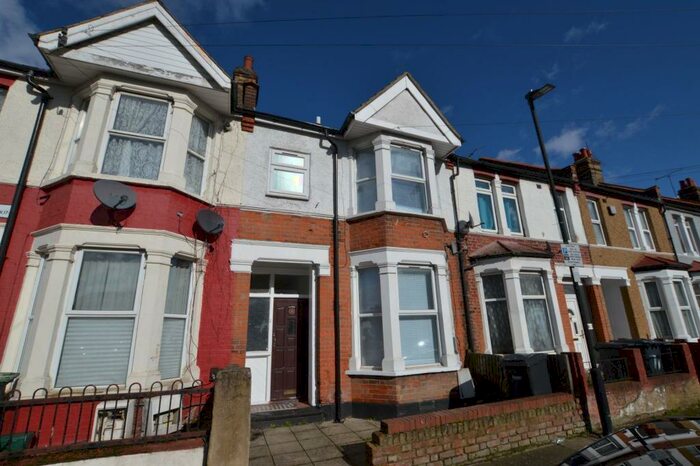 3 Bedroom House To Rent In Sherringham Avenue, Tottenham, N17