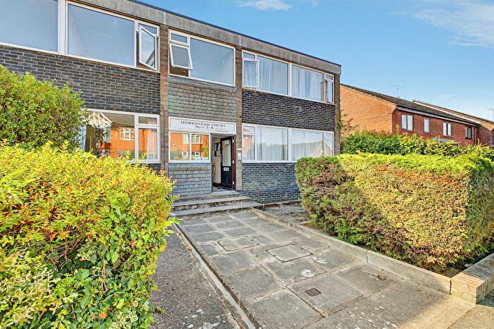 2 Bedroom Flat For Sale In Homestead Way, Northampton, NN2