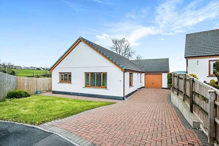 3 Bedroom Property To Rent In Dol Y Dderwen, Carmarthen, SA33
