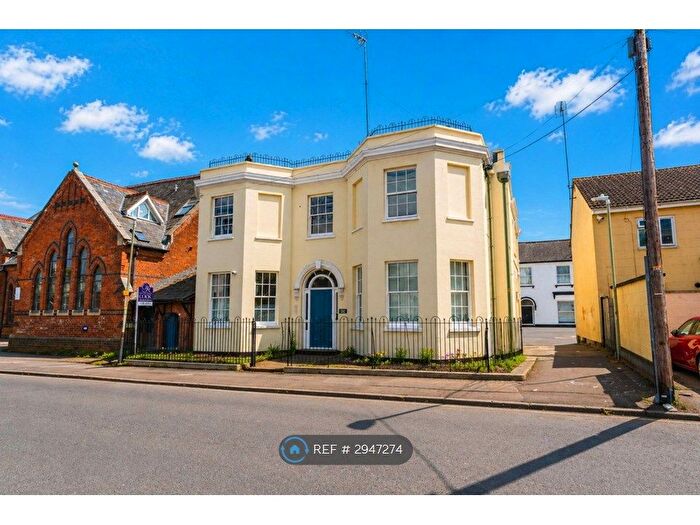 1 Bedroom Flat To Rent In School House Oxford Passage, Cheltenham, GL50