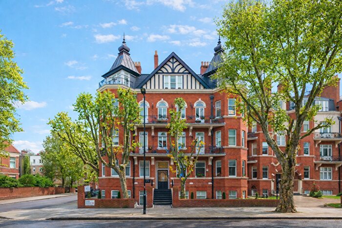 4 Bedroom Flat For Sale In Elgin Avenue, Maida Vale, London, W9