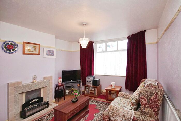 2 Bedroom Bungalow For Sale In Brook Road, Fishponds, Bristol, BS16
