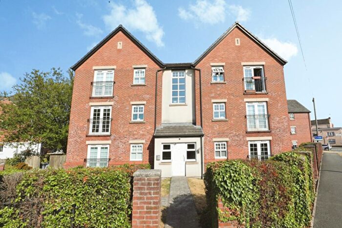 2 Bedroom Flat For Sale In Regency Walk, Middlewich, Cheshire, CW10