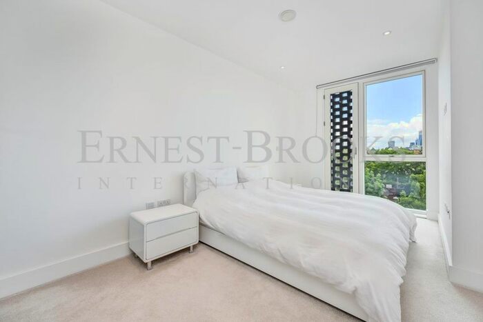 1 Bedroom Flat To Rent In Claremont House, Quebec Way, Canada Water, SE16