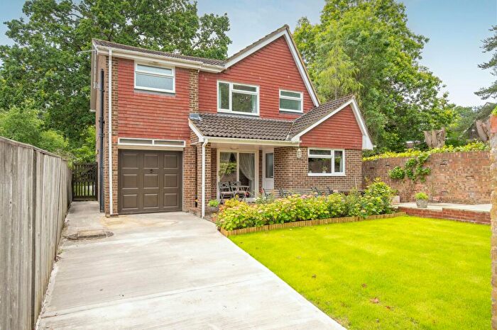 4 Bedroom Detached House For Sale In Franklyn Crescent, Windsor, SL4