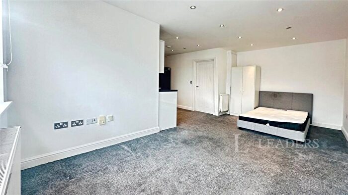 Studio To Rent In Farley Hill, Luton, Bedfordshire, LU1