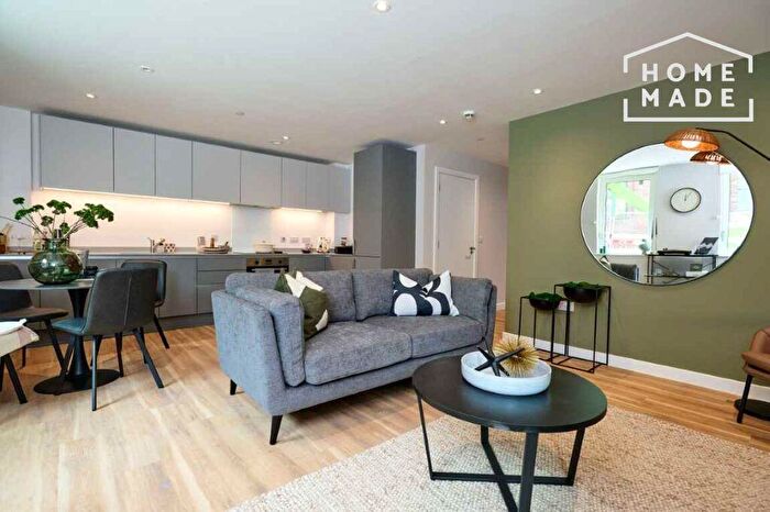 2 Bedroom Flat To Rent In The Tilt Works, S3