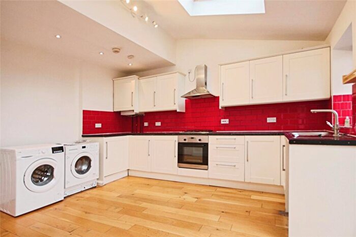 4 Bedroom Semi Detached House To Rent In Vicarage Road, Maidenhead, Berkshire, SL6