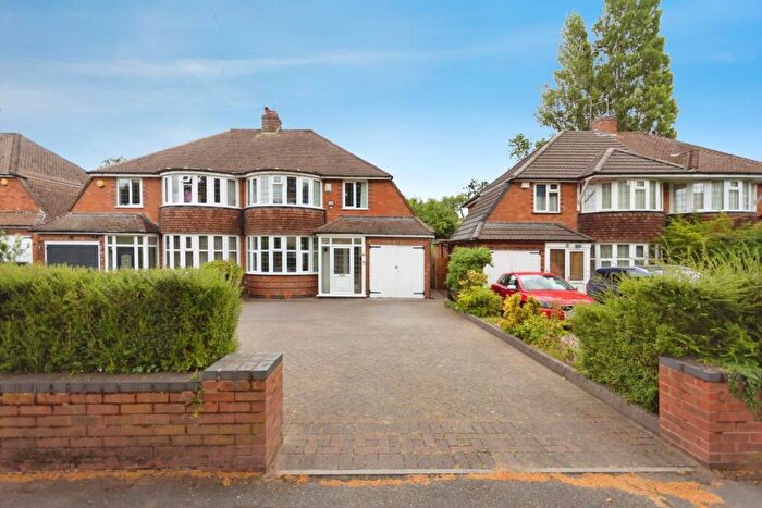 3 Bedroom House For Sale In Dorchester Road, Solihull, B91