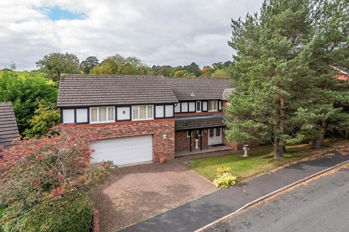 4 Bedroom Detached House For Sale In Willowmead Drive, Prestbury, SK10