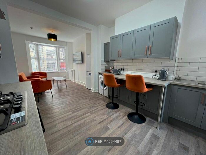 6 Bedroom Terraced House To Rent In Saxony Road, Liverpool, L7