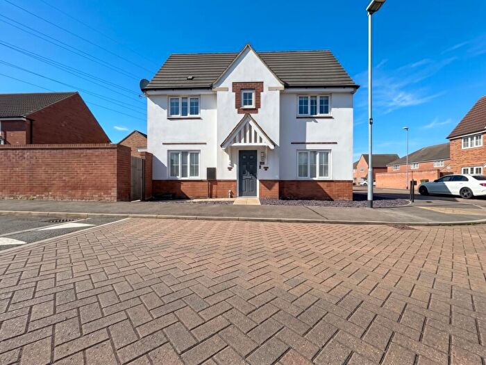 3 Bedroom Detached House To Rent In Windlass Drive, Wigston, Leicestershire, LE18