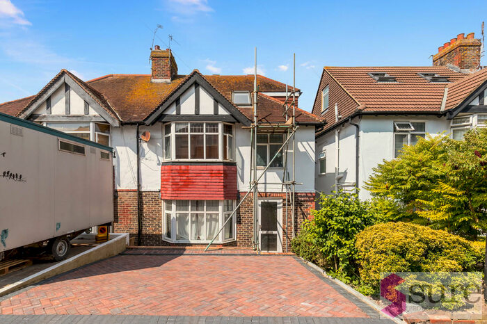 5 Bedroom Semi-Detached House To Rent In Reading Road, Brighton, BN2