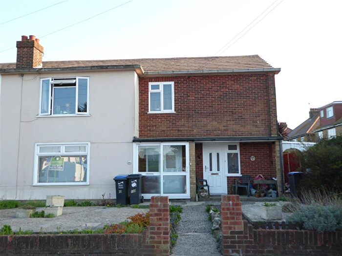 2 Bedroom Flat To Rent In Station Approach Road, Ramsgate, CT11