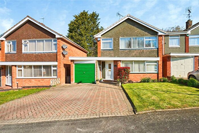 3 Bedroom Detached House For Sale In St. Ives Road, Walsall, West Midlands, WS5