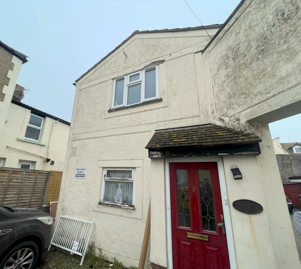 2 Bedroom Apartment To Rent In Beach Road, Clacton On Sea, Essex, CO15