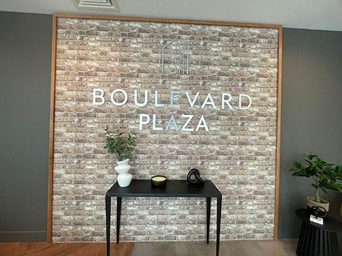 2 Bedroom Property To Rent In Unknown, B5