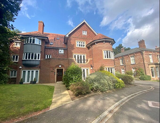 2 Bedroom Flat For Sale In Greystones Drive, Darlington, Durham, DL3